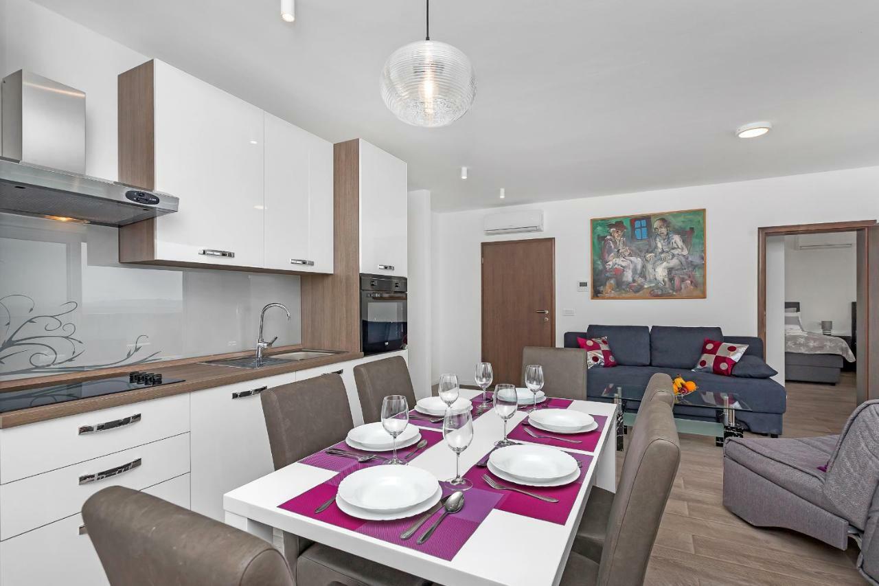 Apartment Mila Mare *